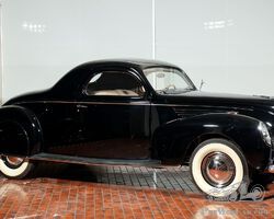 1938 Lincoln-Zephyr Coupe | The Academy of Art University Collection | 15 February 2025