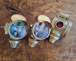 A pair of Genies lanterns + a Genies rear lantern