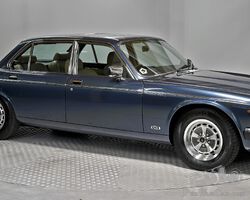 1989 JAGUAR DAIMLER DOUBLE SIX HE AUTO