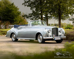 1961 Bentley S2 Drophead Coupé Adaptation by H.J. Mulliner | RM Sotheby's | The London Auction