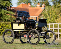 1899 Locomobile Type 2 3½ HP Spindle-Seat Runabout | RM Sotheby's | The London Auction