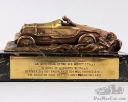 BROOKLANDS/EDDIE HALL: A fine bronze and marble trophy PRESENTED TO E. R. HALL | Donington Auctions | 17 Oktober 2026