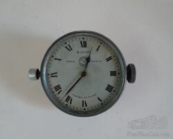 Original JAEGER PARIS–GENÈVE 8-Day Dashboard Clock – Bugatti Grand Prix – 80 mm. Price: €650