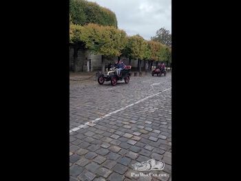 Regen, champagne en gelach in Compiègne