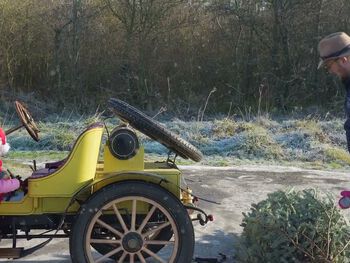 Kerstvideo PreWarCar.nl - Het vinden van de juiste kerstboom