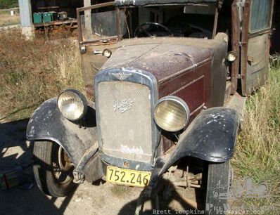 A Weymann bodied Austin Six uncovered. (Upd. a Gordon or Hoya or ??? 12/6 Light)