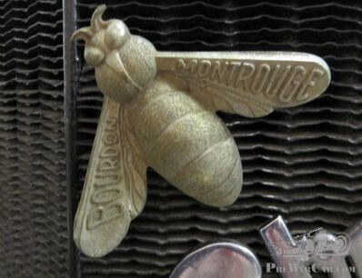 What just landed on my radiator? (upd. dealer Ets Bourdon of Montrouge, Paris)