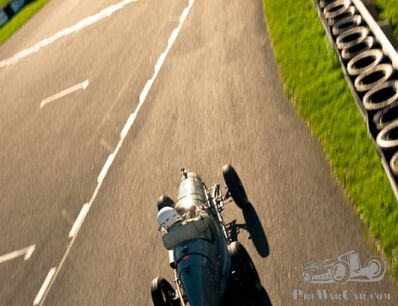 Low autumn sun at VSCC Goodwood.
