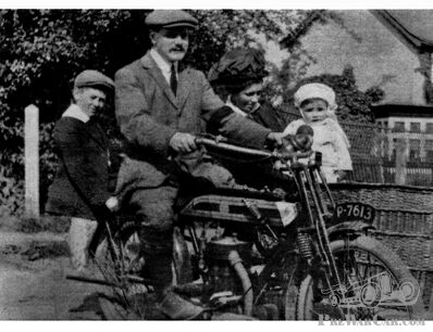 Alfred's sad story and his 1915 mystery motorcycle. (upd. pre 1915 Premier ?)
