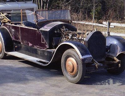 Custom bodied 1918 Pierce-Arrow living in disguise for 50 years