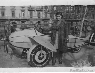 Mystery aero car. (update; DKW-Kaiser?)