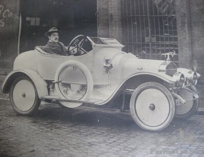A Liverpool Central Motor Mystery?