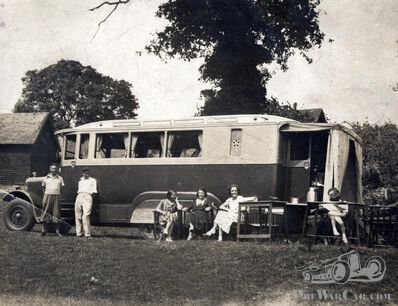 A massive motor home Mystery (update: Thornycroft?)