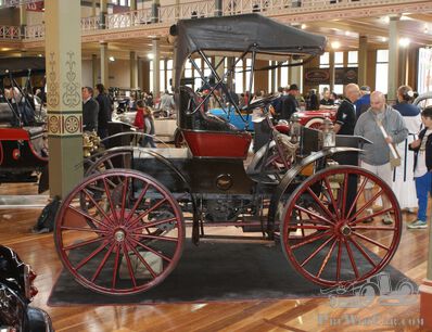 High wheeling in Melbourne: 1906 Black Motorbuggy