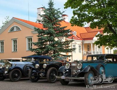Baltic rallying for Rollses only?