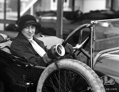 Lady in Racing  (update:  1919 Eric-Campbell 10 h.p.)