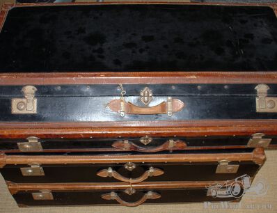 The Horch Trunk set Mystery