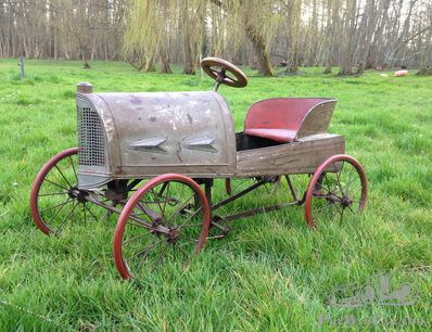 An Abadal and Amilcar pedal mystery