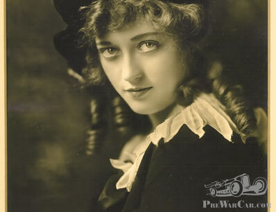 Silent movie star with a stutter