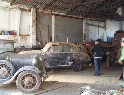 A valuable day with friends and not so valuable cars