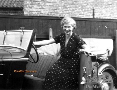A Drophead Polka Dot Mystery ( update: 1936 Hanomag Rekord Cabriolet?)