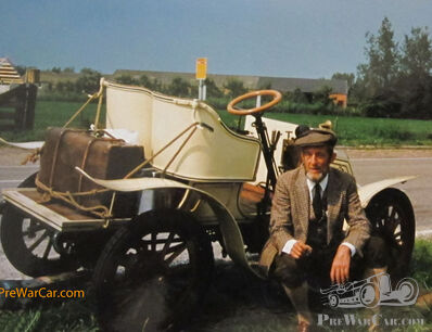An affectionate Bolide driver. 