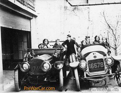 A VAVA mystery (update: ca. 1910 Vivinus)