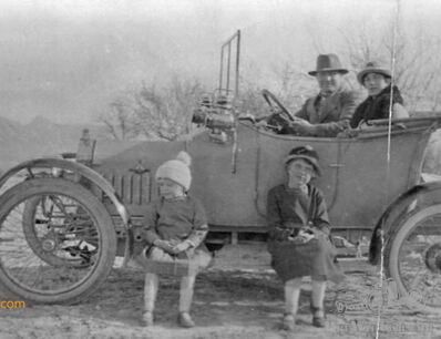 Two Family Album Mysteries (update: 1914 Alldays Midget and 1913 Clyno)