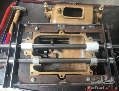Prewar Workshop: Line boring in the lathe