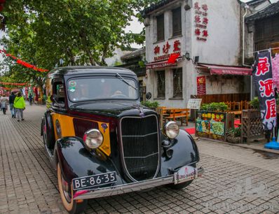Driving in China, sometimes allowed. And what a joy!