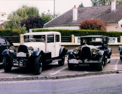 Not your everyday gathering: 5 Voisins