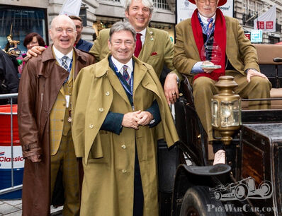 Alan Titchmarsh to present prizes on Regent Street