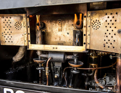 Pre-war of the week: an 1894 Peugeot on HotTube ignition. How to start and run this piece of history?