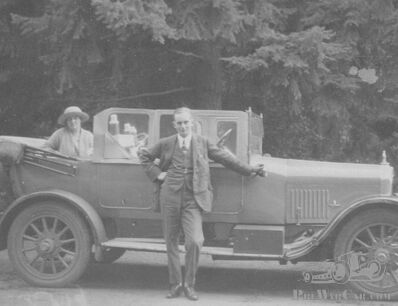 A Lady, a Philanthropist and an unknown PreWarCar