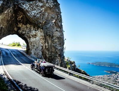 2019 Resolutions: enjoying the Italian sun in a pre-war car!