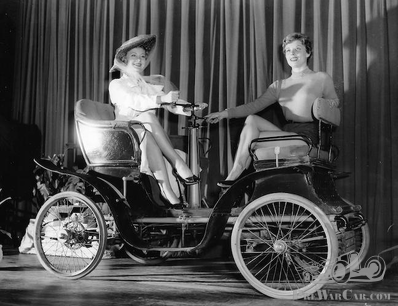 The Ladies make this Motorette priceless!