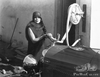 The lavish motors of a late 1920s car girl