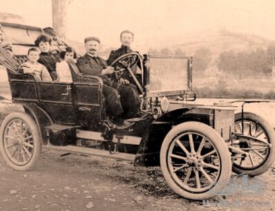 Docteur Mendailles and his mysterious car