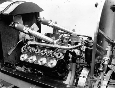 World’s first V8 was a real gem