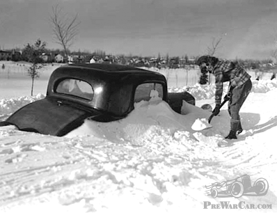 Snow digging after the Armistice Day Blizzard