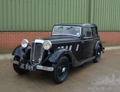 Back to Back: Standard Avon vs Riley Merlin
