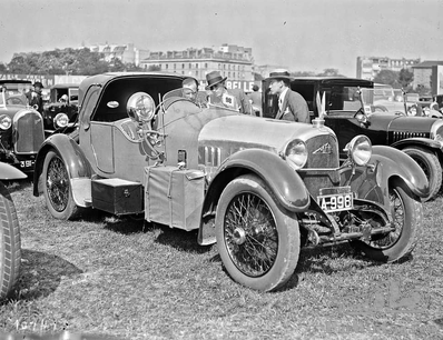 A flamboyant Voisin – but by whom?