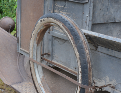 Tyred tread