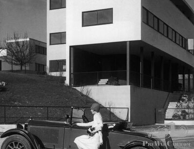 Le Corbusier and a Friday Lady