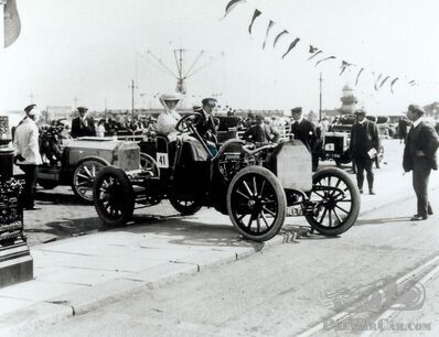 Daisy Hampton and her 60 hp Mercedes