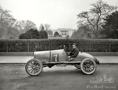 Hot-rodding near The White House