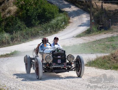 New partnership between PreWarCar.com/ PostWarClassic.com and Adrenaline24h