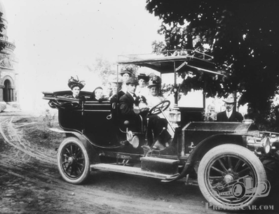 Seeking ID of Lady Zoe's automobile