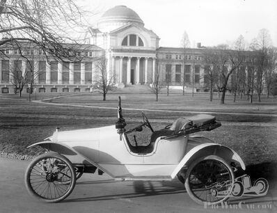 Sightseeing with the Argo Motor Co