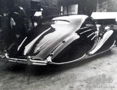 An alien spaceship on the streets of Moscow